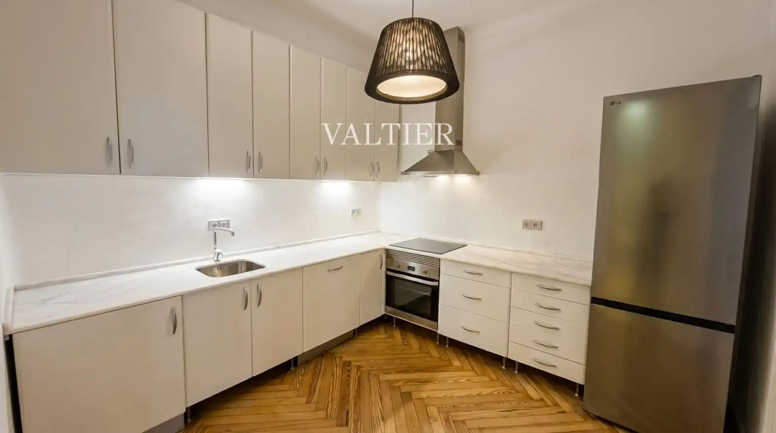 Küche von Wohnung zur Miete in Madrid mit Klimaanlage, Heizung und Terrasse