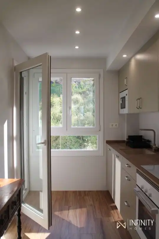 Cocina de Piso de alquiler en Bilbao  con Calefacción, Terraza y Balcón