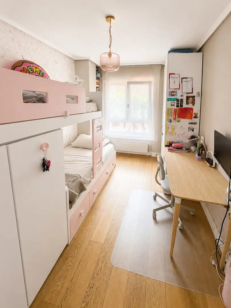 Bedroom of Flat for sale in Neguri 