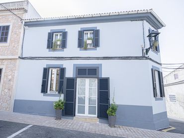 Casa amb jardí en venda a Calle ANTONI MONJO 5