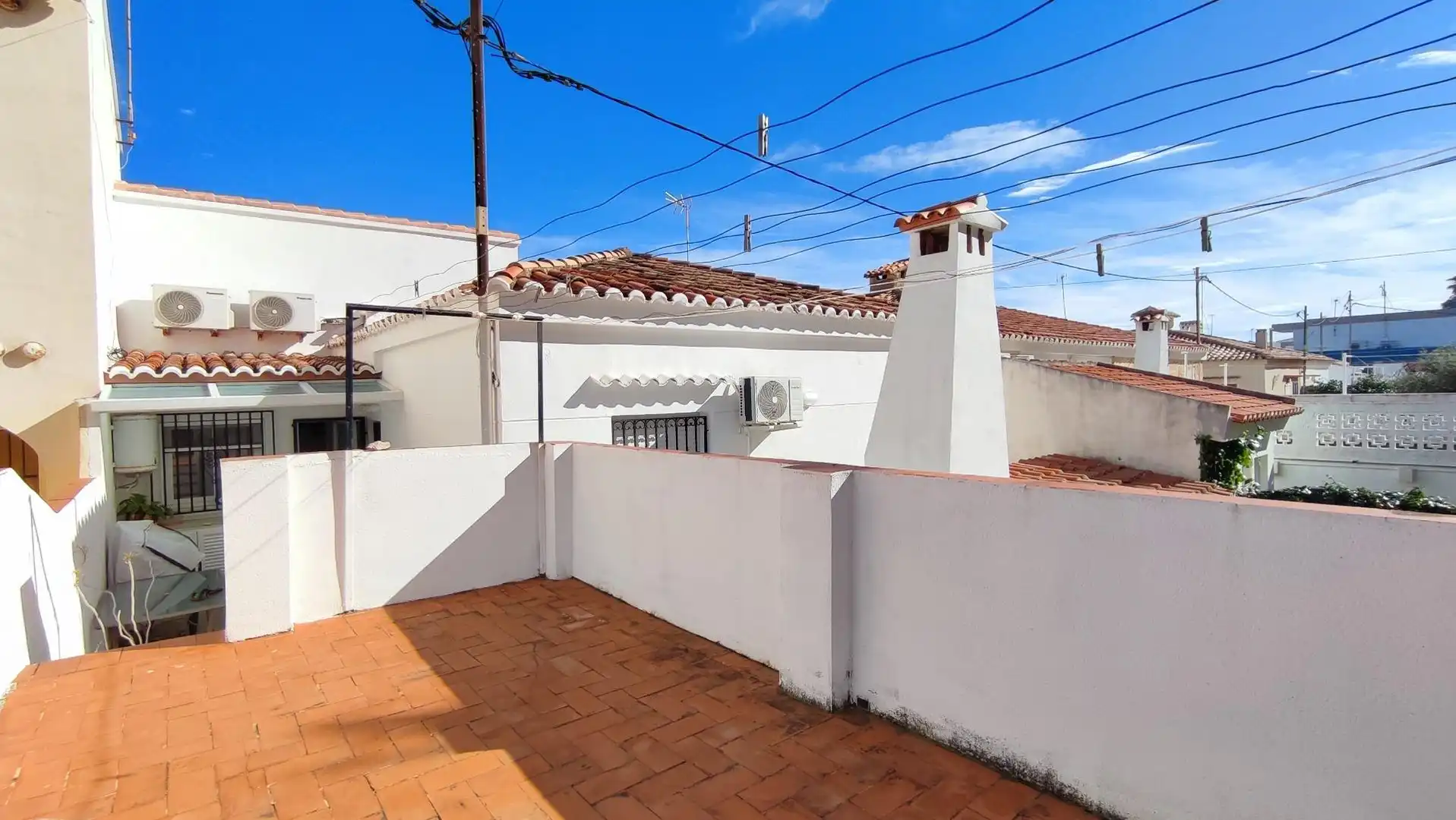 Exterior view of Houses for sale in Miramar  with Air Conditioner and Terrace