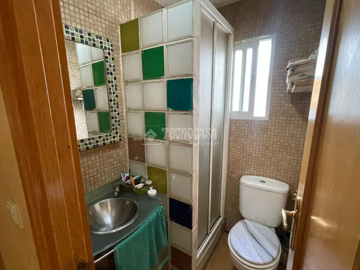 Bathroom of Flat for sale in Madrid  with Air Conditioner