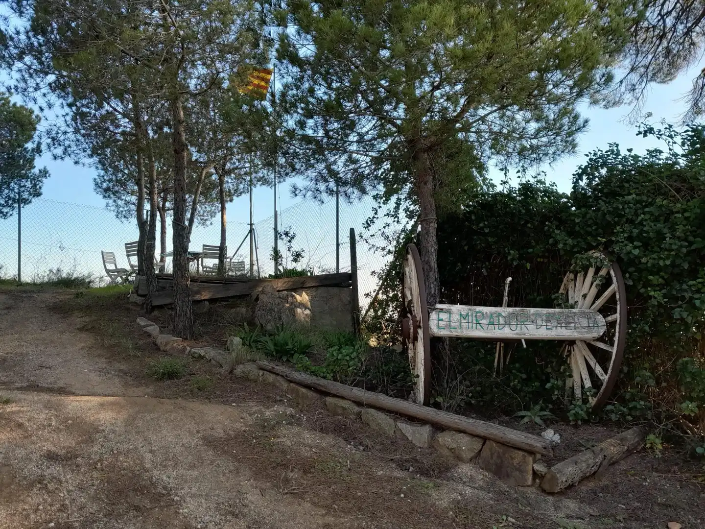 Außenansicht von Country house zum Verkauf in Arenys de Munt mit Privatgarten und Terrasse