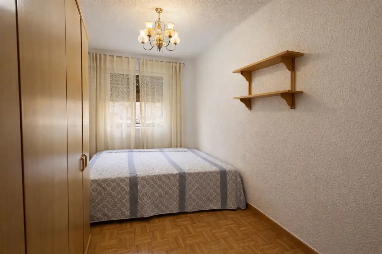 Bedroom of Flat for sale in Madrid  with Terrace and Balcony