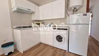 Cuina de Apartament en venda en Cambrils amb Aire condicionat, Terrassa i Moblat