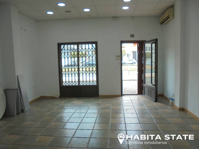 Local comercial en Alquiler en Avenida Juan Gazquez Martinez, 21 en Benahadux