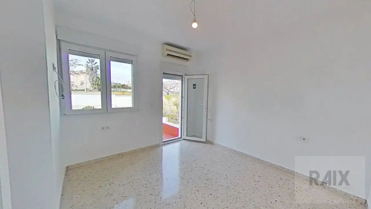 Habitación de Casa o chalet en venta en Algeciras con Aire acondicionado, Terraza y Trastero