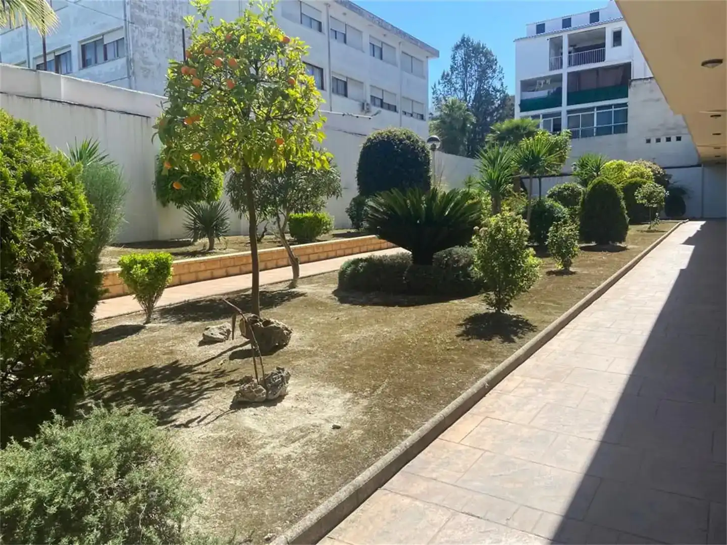 Jardín de Piso en venta en Baena con Aire acondicionado, Jardín privado y Trastero