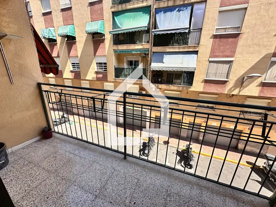 Terrassa de Pis per a compartir en San Vicente del Raspeig / Sant Vicent del Raspeig amb Terrassa, Moblat i Forn