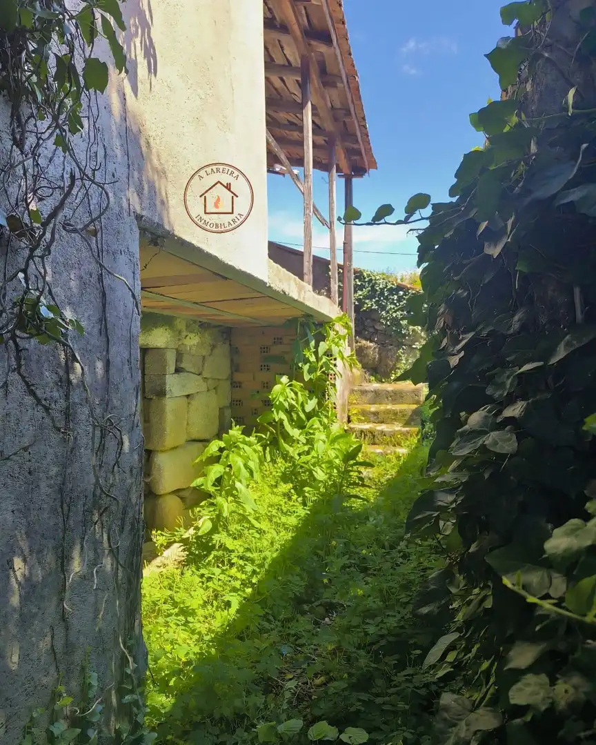 Casa rústica amb jardí en venda a Amoeiro, imagen 3