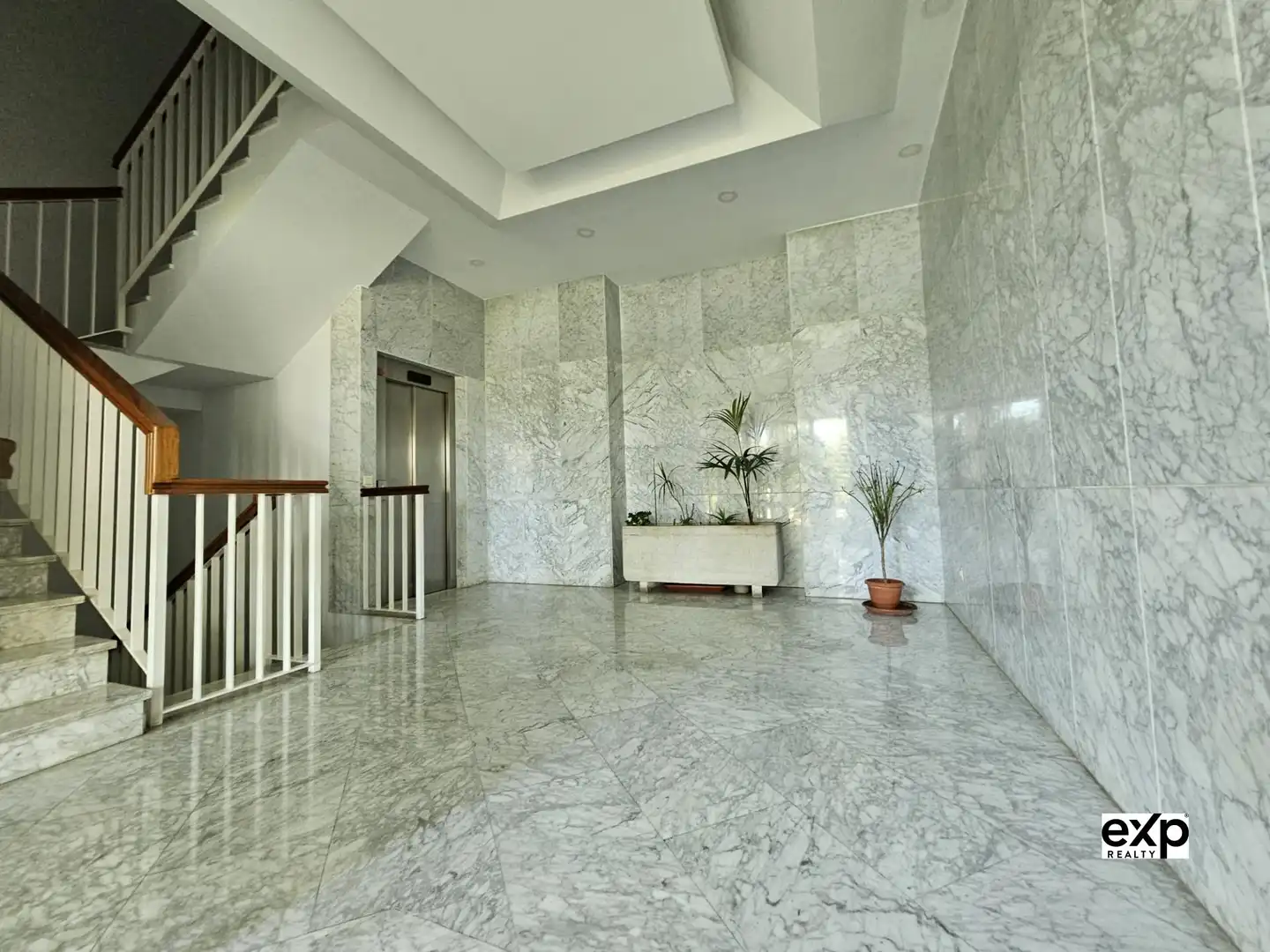 Flat for sale in Fuengirola  with Air Conditioner, Swimming Pool and Furnished