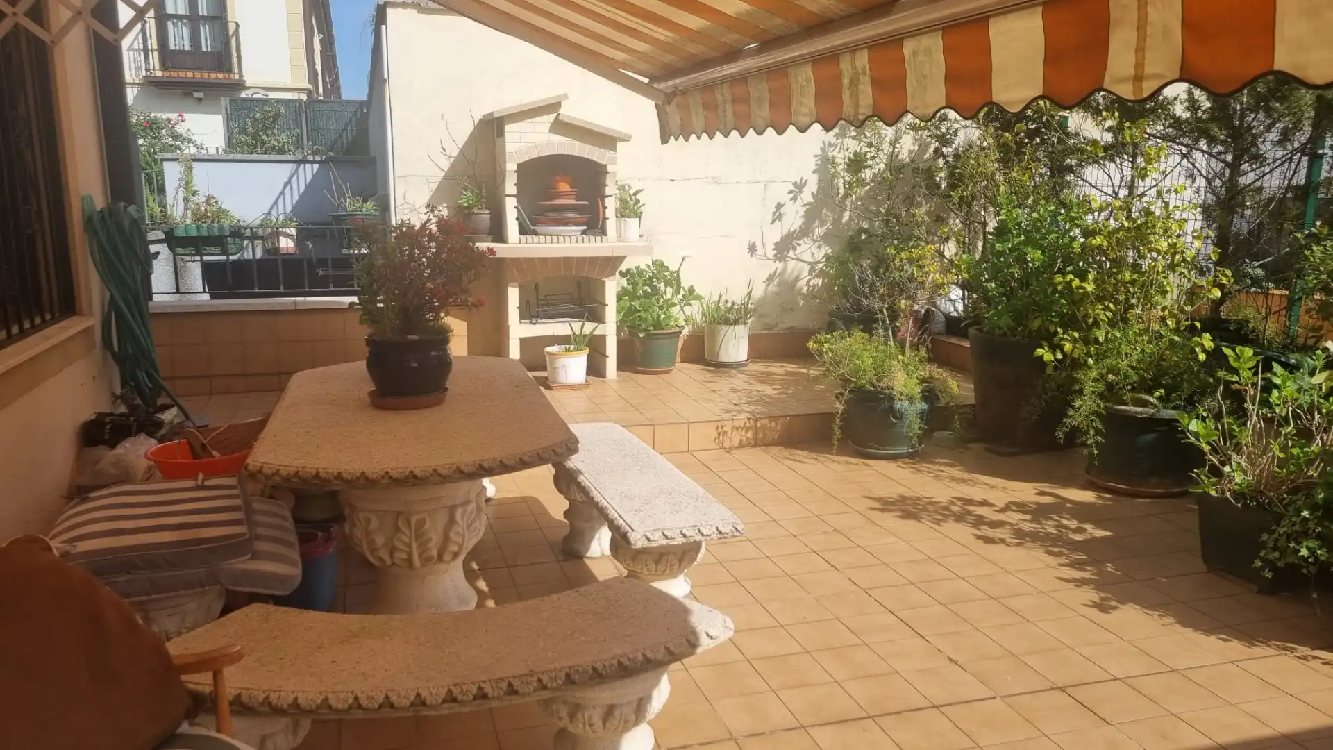 Terraza de Casa adosada en venta en Irun  con Calefacción, Parquet y Terraza