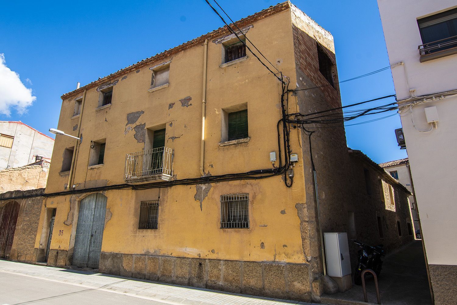 Vista exterior de Casa o xalet en venda en Caspe