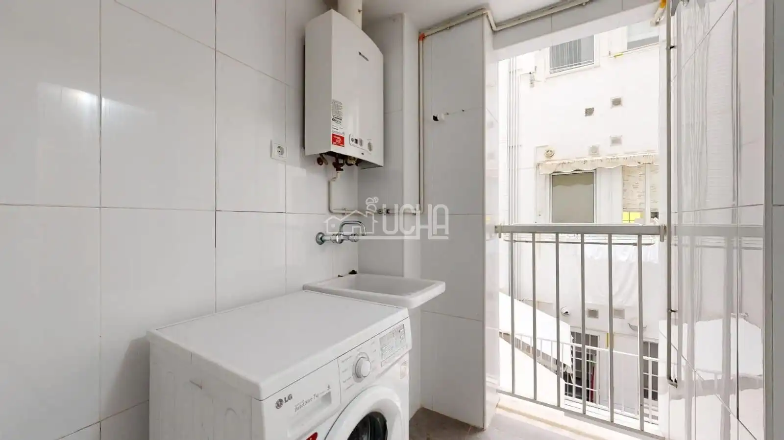 Piso en venta en Calle SAN VICENTE MARTIR, Arrancapins