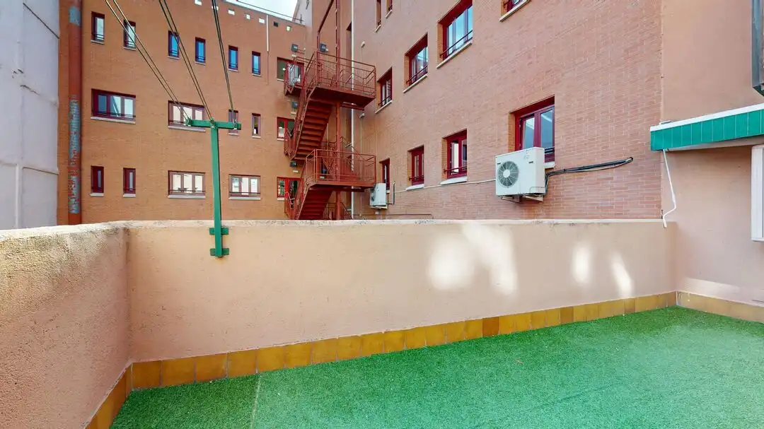 Terrassa de Pis de lloguer en Madrid amb Calefacció i Terrassa