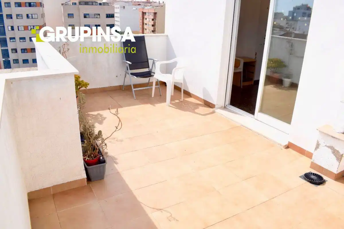 Terraza de Piso en venta en Castellón de la Plana / Castelló de la Plana con Aire acondicionado, Terraza y Trastero