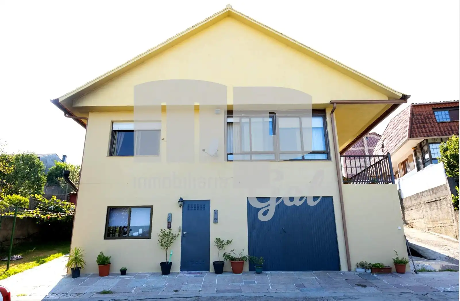 Vista exterior de Casa o chalet en venta en Vigo  con Calefacción, Jardín privado y Terraza