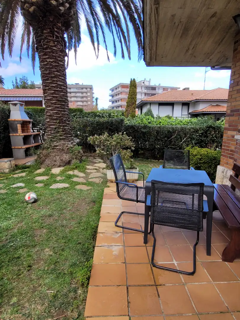 Jardín de Casa o chalet de alquiler en Castro-Urdiales con Calefacción, Jardín privado y Parquet