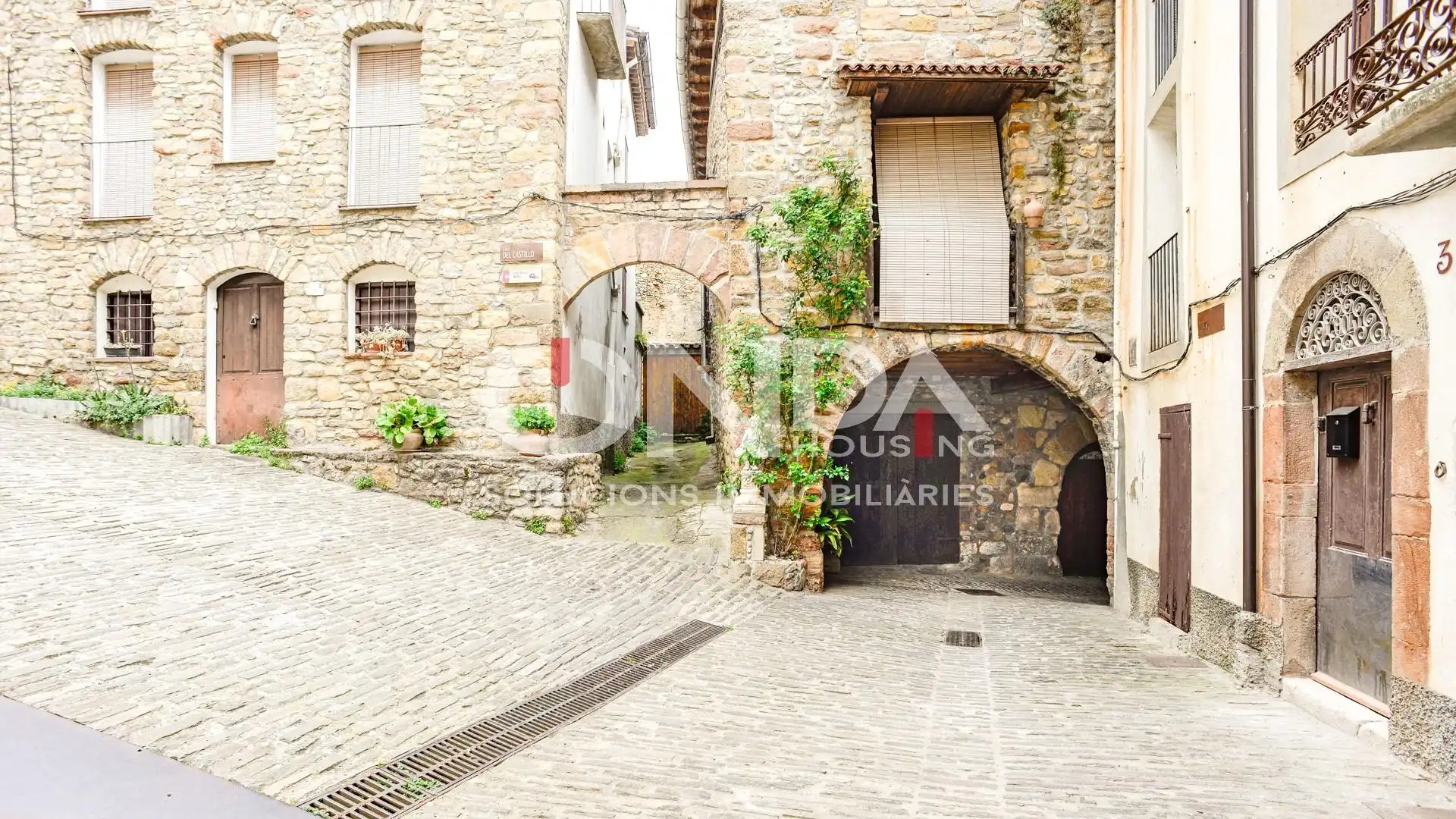 Exterior view of Country homes for sale in Arén