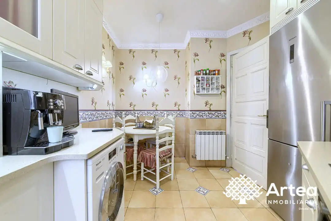 Cocina de Piso en venta en Getxo  con Calefacción, Trastero y Balcón