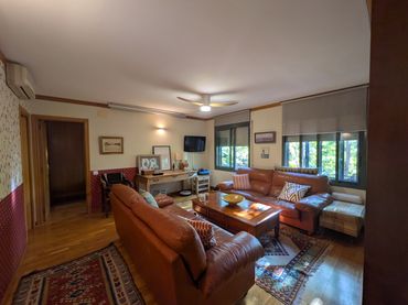 Duplex with balcony for sale in Passeig de l'Esglèsia 3