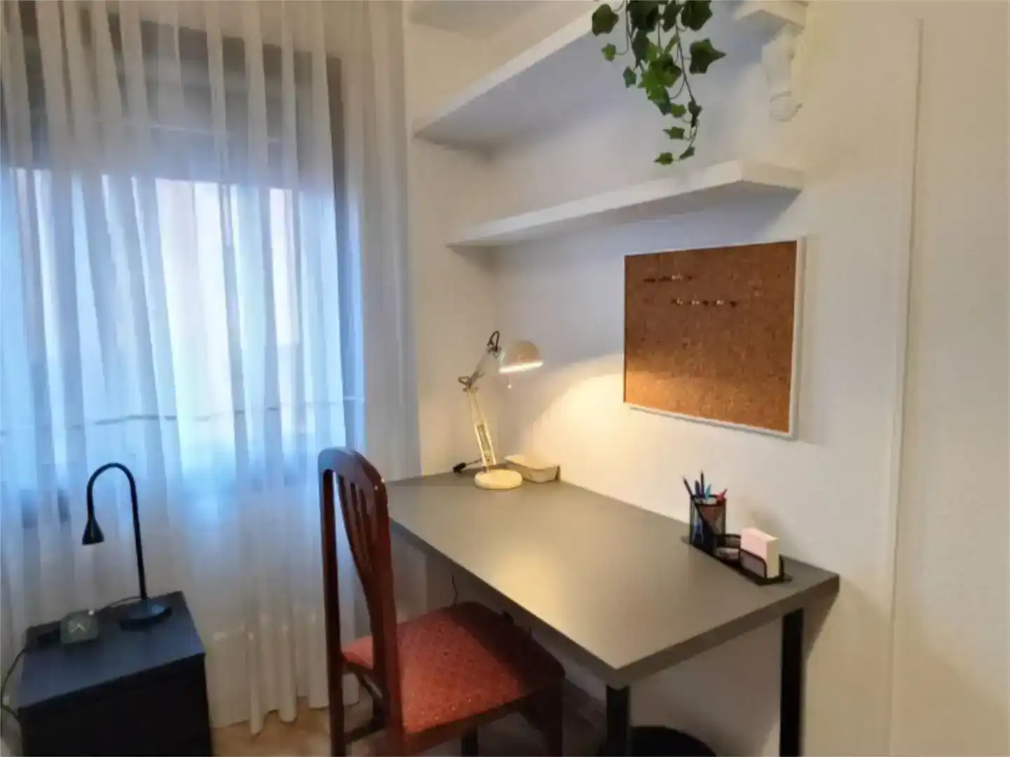 Wohnung zur Miete in Zaragoza mit Möbliert, Ofen und Waschmaschine