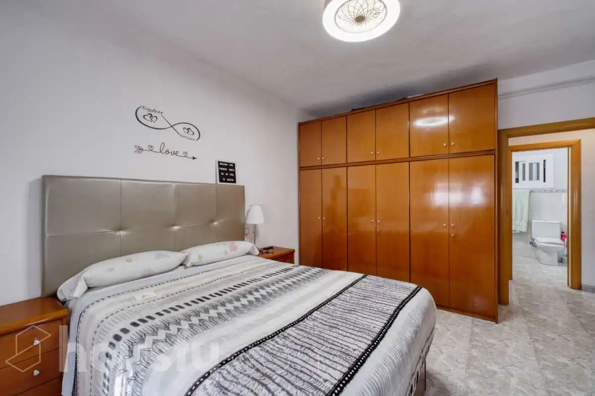 Bedroom of Flat for sale in Vilafranca del Penedès  with Air Conditioner, Heating and Storage room