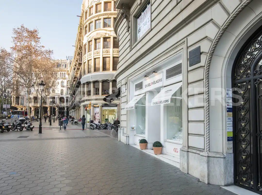 Vista exterior de Garaje en venta en Esplugues de Llobregat