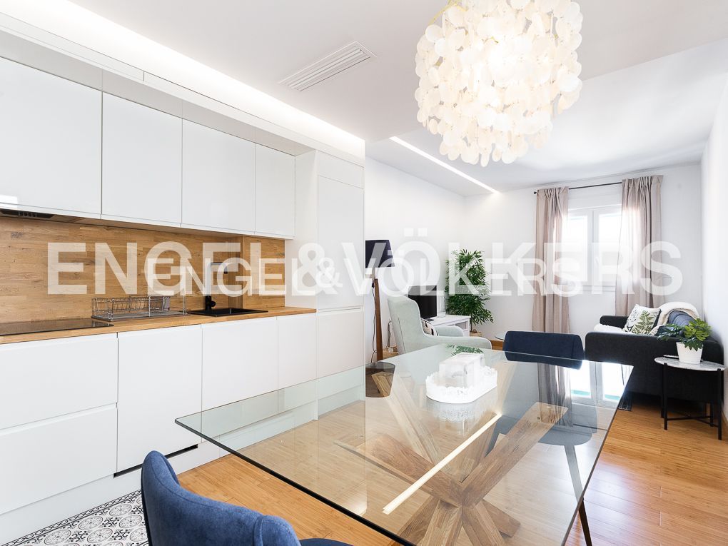 Sala d'estar de Apartament de lloguer en  Valencia Capital amb Aire condicionat, Calefacció i Parquet