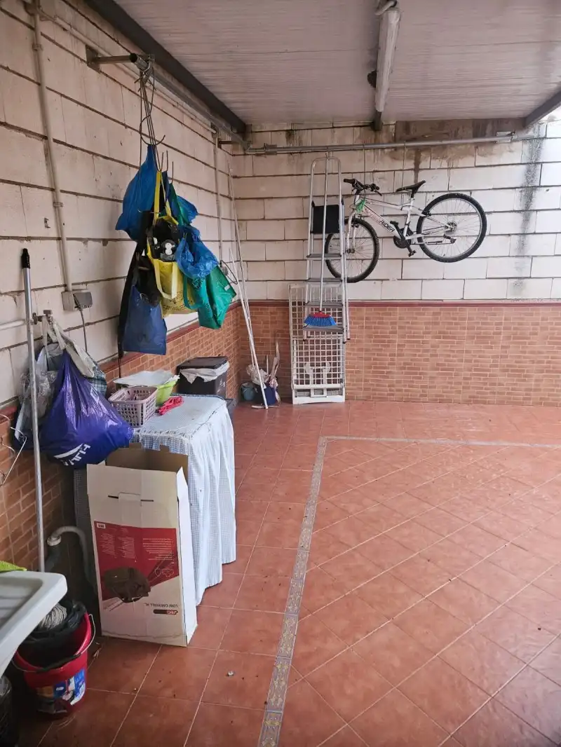 Maisonette zum Verkauf in Casar de Cáceres mit Klimaanlage, Heizung und Privatgarten
