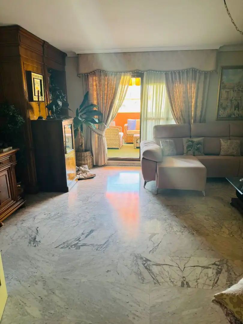 Wohnzimmer von Dachboden zum Verkauf in Córdoba mit Abstellraum, Möbliert und Gemeinschaftspool