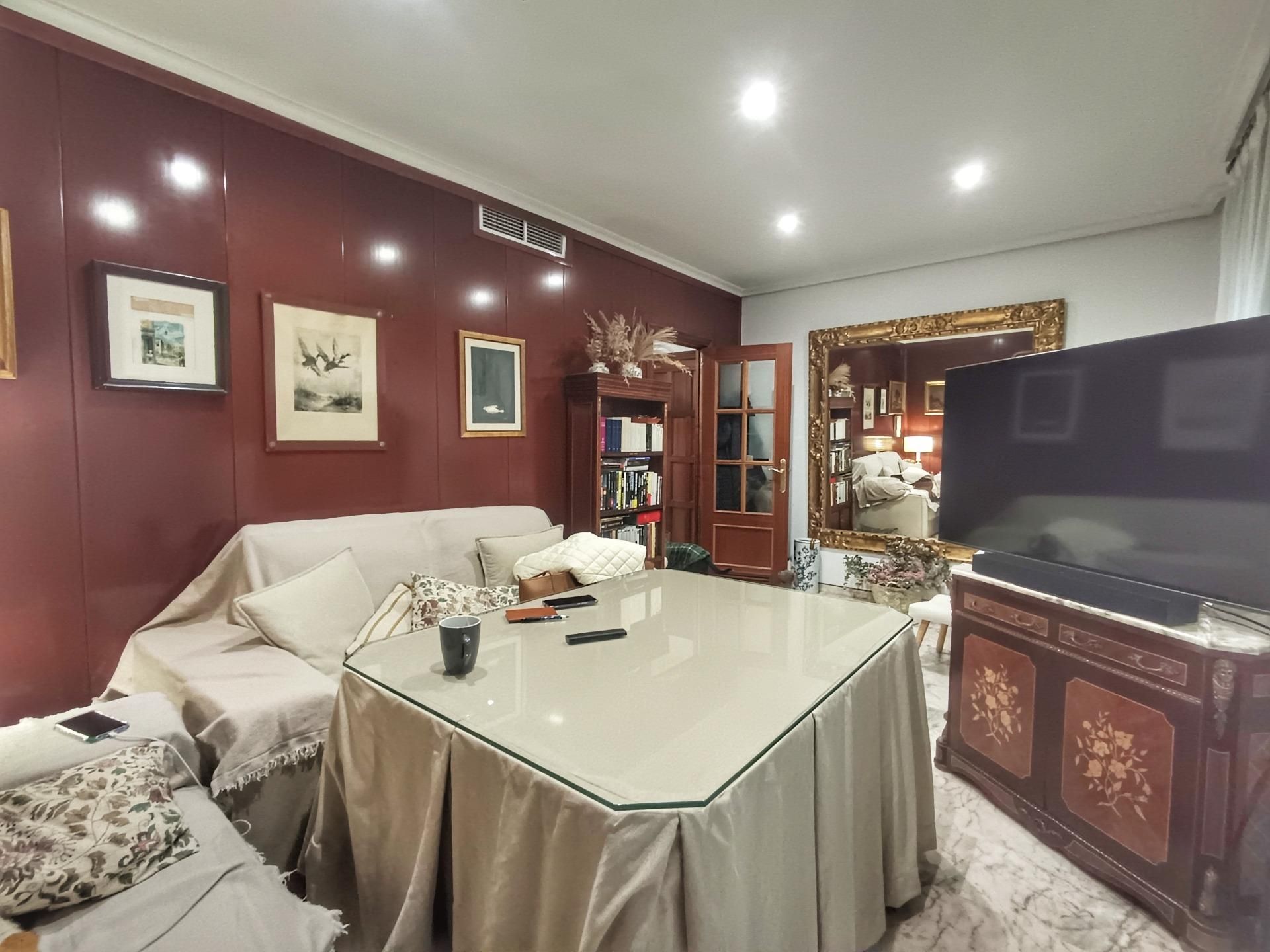 Sala d'estar de Casa o xalet en venda en  Córdoba Capital amb Aire condicionat