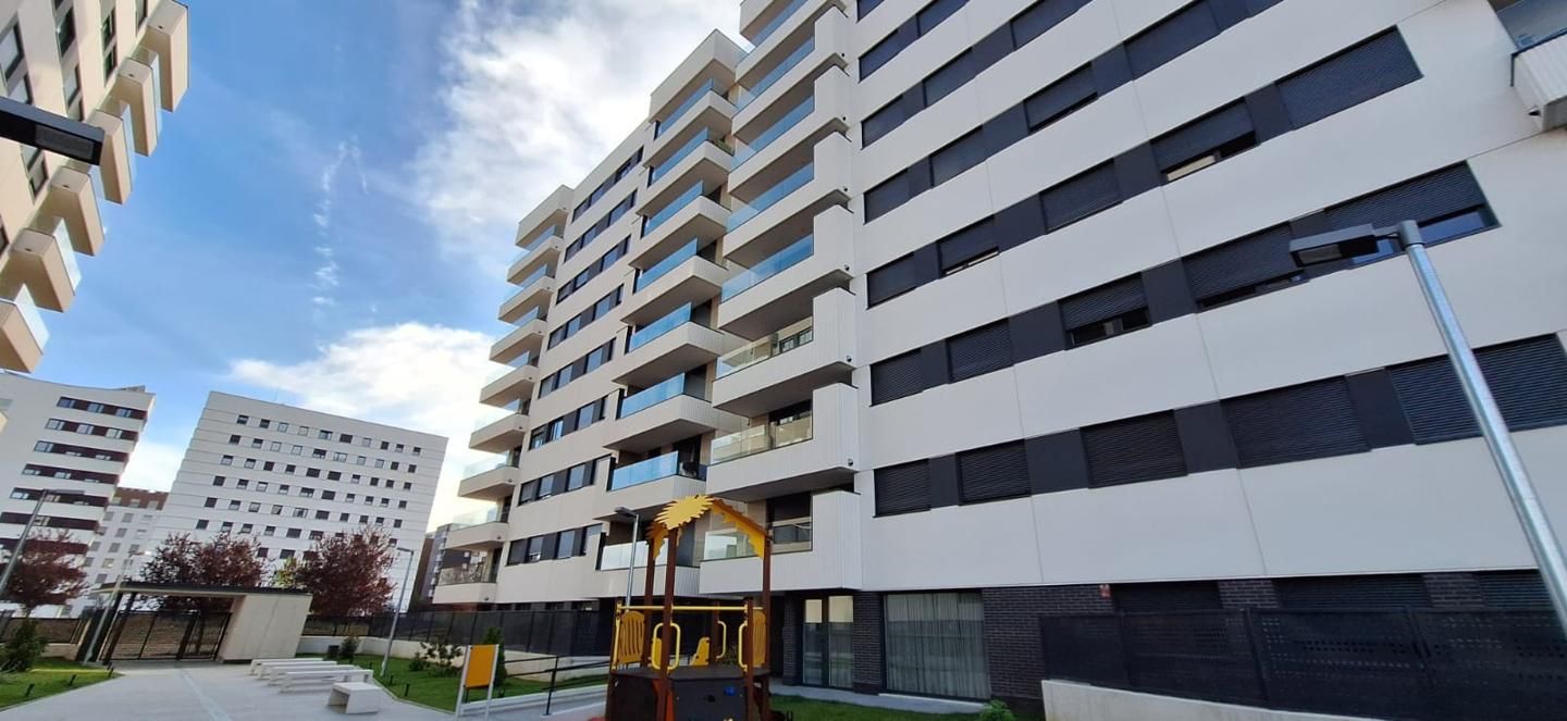 Exterior view of Flat to rent in Huarte / Uharte  with Heating, Terrace and Furnished