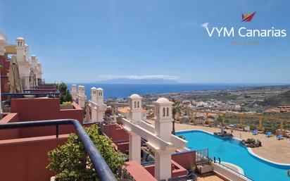 Vista exterior de Apartament en venda en Adeje amb Terrassa, Traster i Piscina comunitària