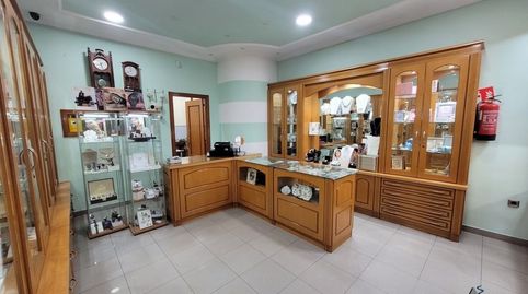 LOCAL COMERCIAL, A PIE DE CALLE, EN EL CENTRO DE LA FELGUERA.  CONSÚLTENOS !!