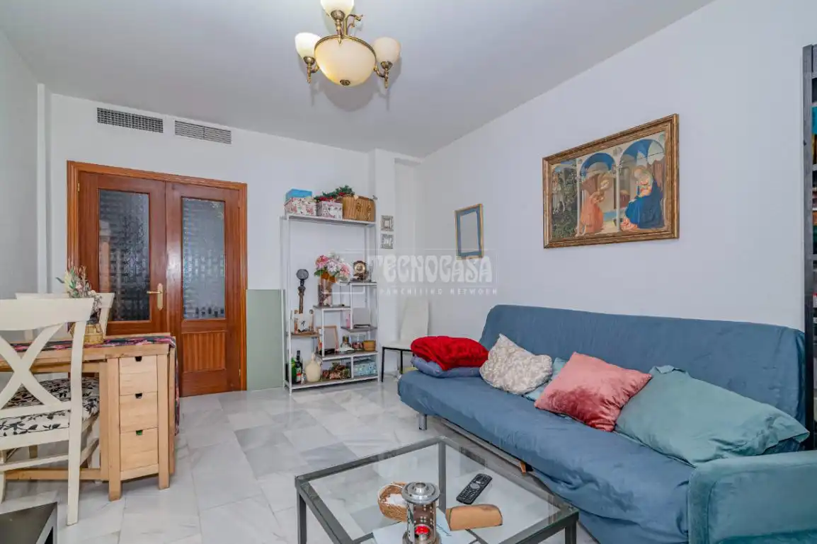 Wohnzimmer von Wohnung zum Verkauf in Lucena mit Klimaanlage, Terrasse und Abstellraum