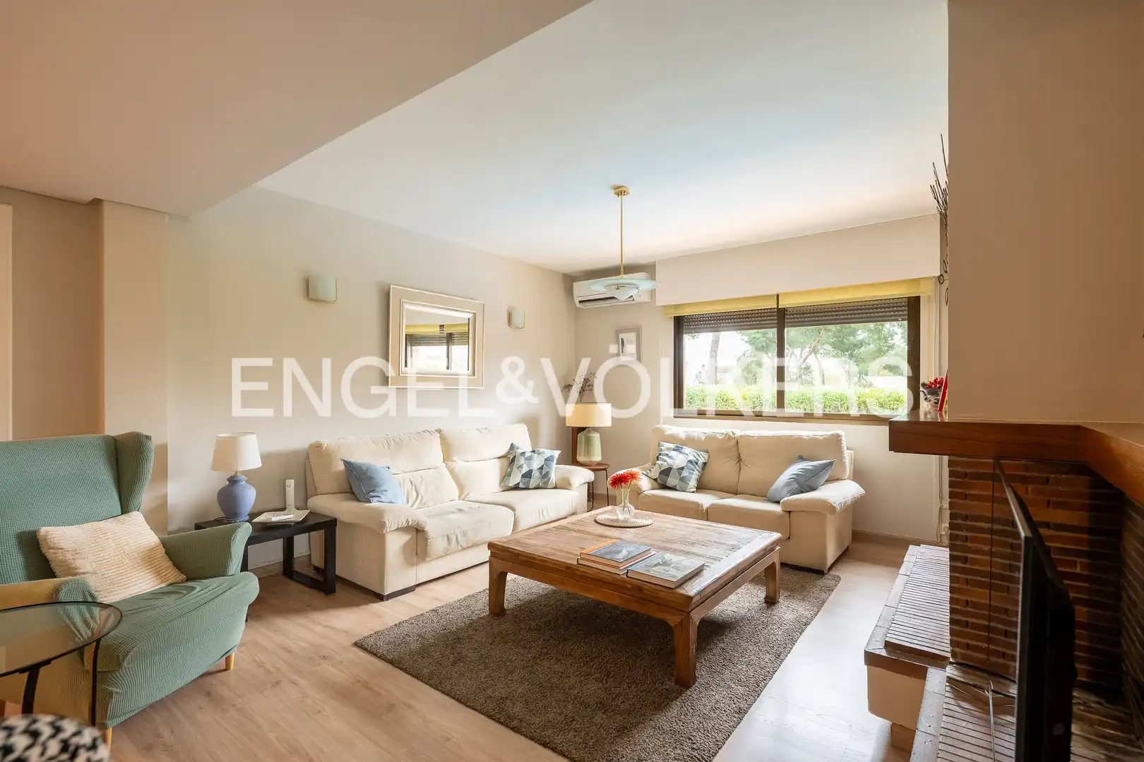 Wohnzimmer von Haus oder Chalet zum Verkauf in Las Rozas de Madrid mit Klimaanlage, Heizung und Privatgarten