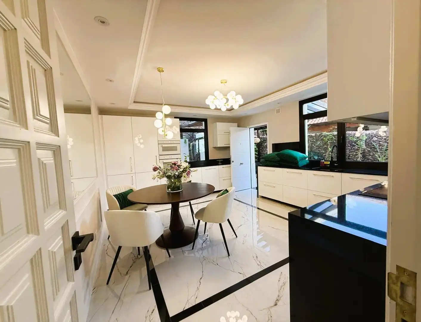 Kitchen of Houses for sale in Adeje  with Air Conditioner, Private garden and Terrace