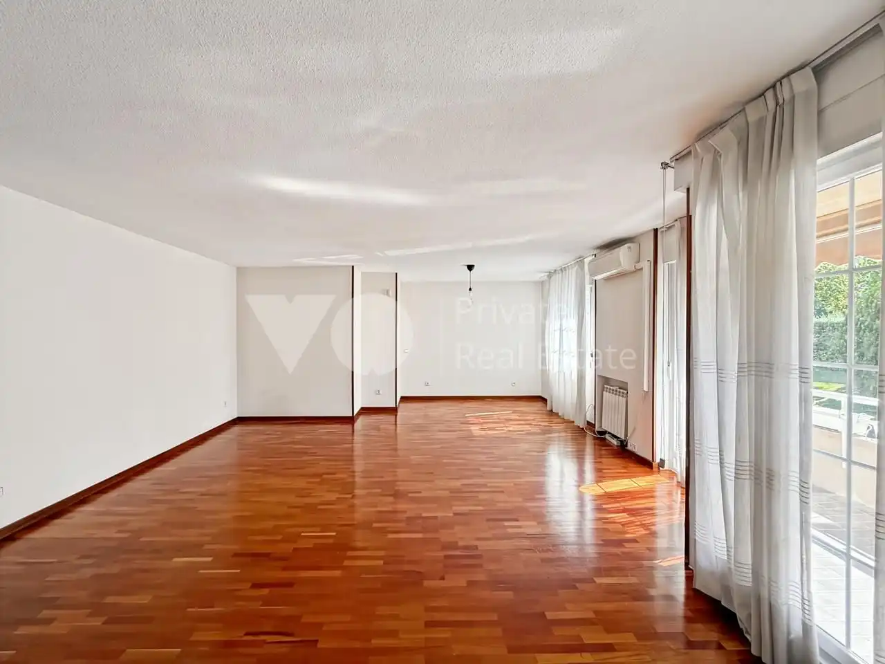 Sala de estar de Piso de alquiler en Majadahonda con Aire acondicionado, Calefacción y Parquet