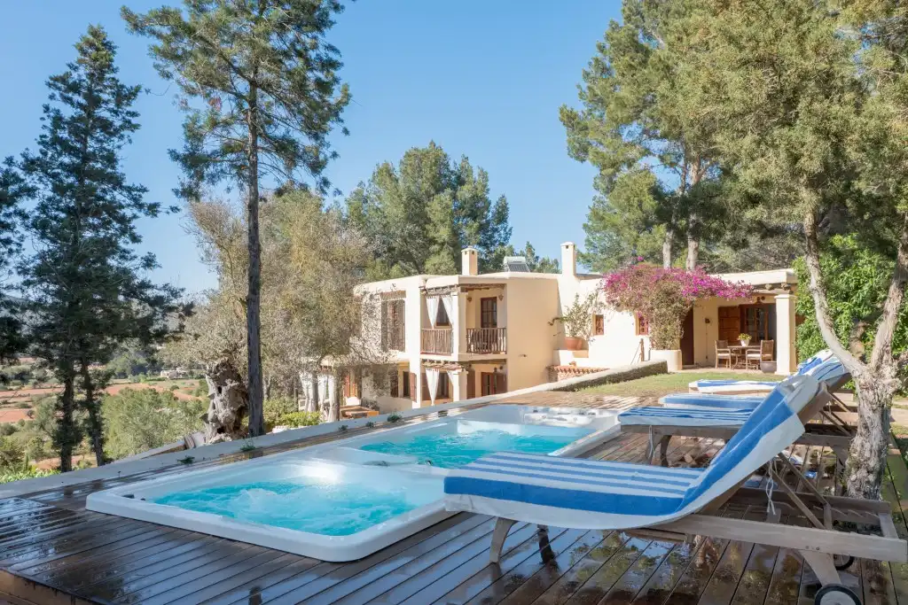 Xalet amb piscina en venda a Sant Antoni de Portmany