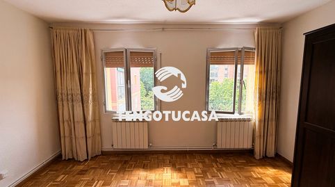Photo 4 of Flat for rent in Calle de Valdecanillas, Simancas, Madrid Capital
