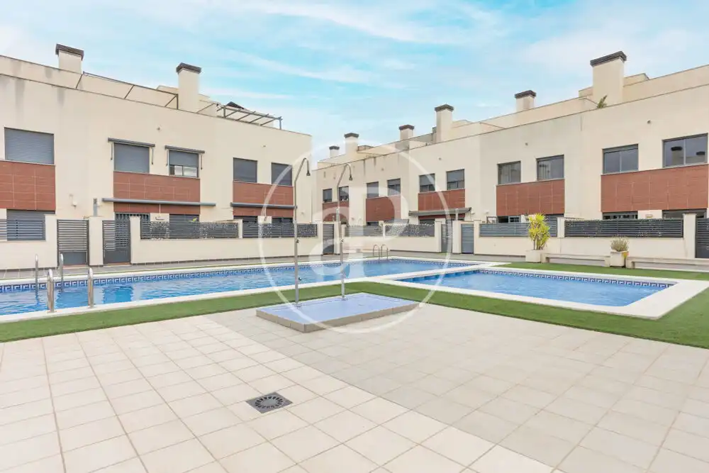 Exterior view of Detached homes for sale in Castellón de la Plana / Castelló de la Plana  with Air Conditioner, Heating and Terrace