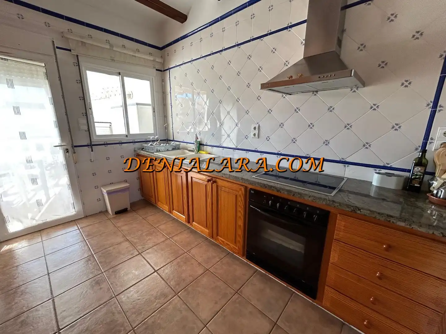 Cocina de Edificio en venta en Oliva