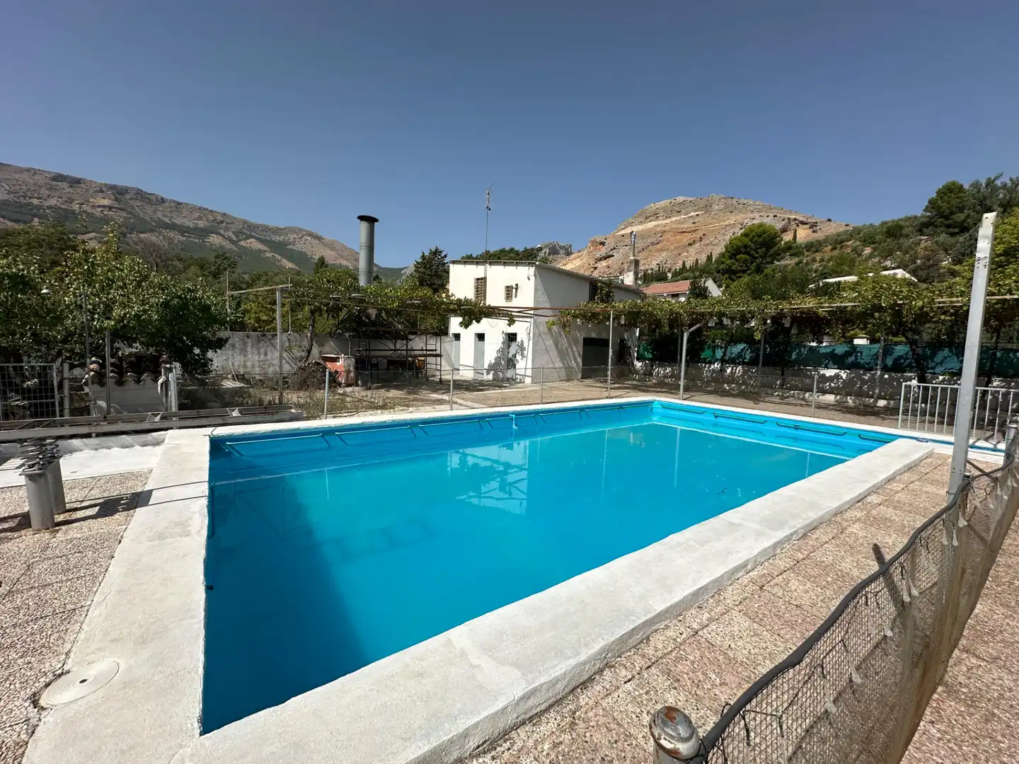 Piscina de Casa o chalet en venta en Jaén con Aire acondicionado, Jardín privado y Terraza
