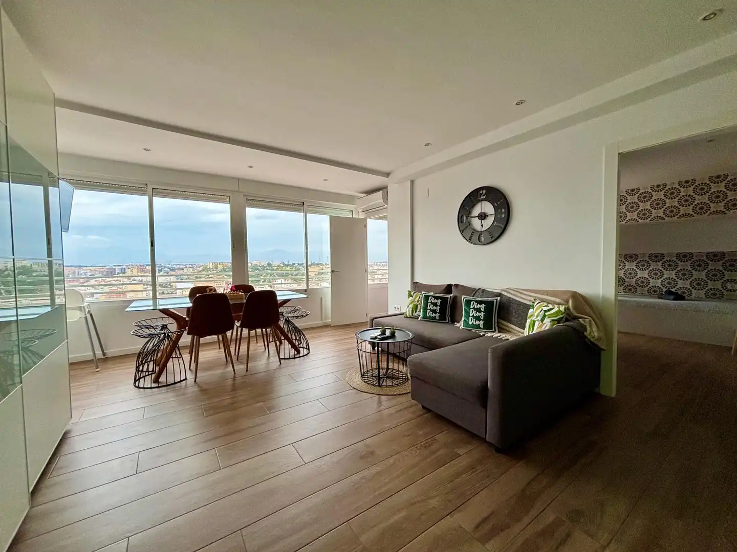 Wohnzimmer von Wohnung zum Verkauf in Alicante / Alacant mit Klimaanlage und Terrasse