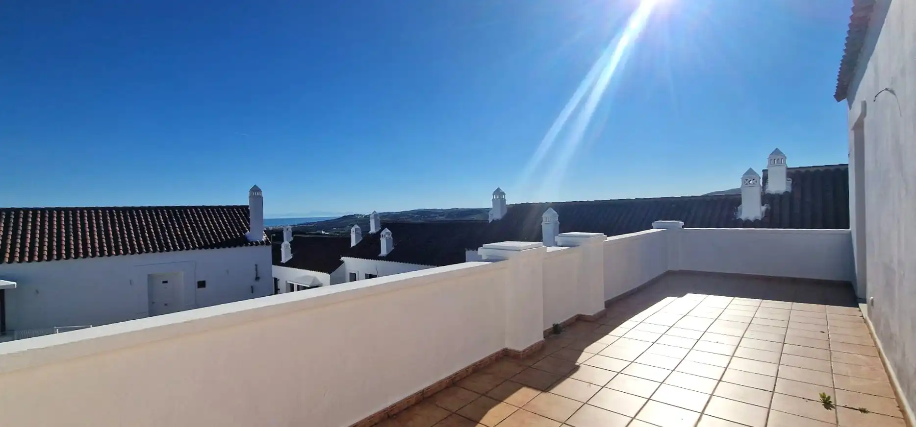 Terrasse von Einfamilien-Reihenhaus zum Verkauf in Cártama mit Privatgarten und Terrasse
