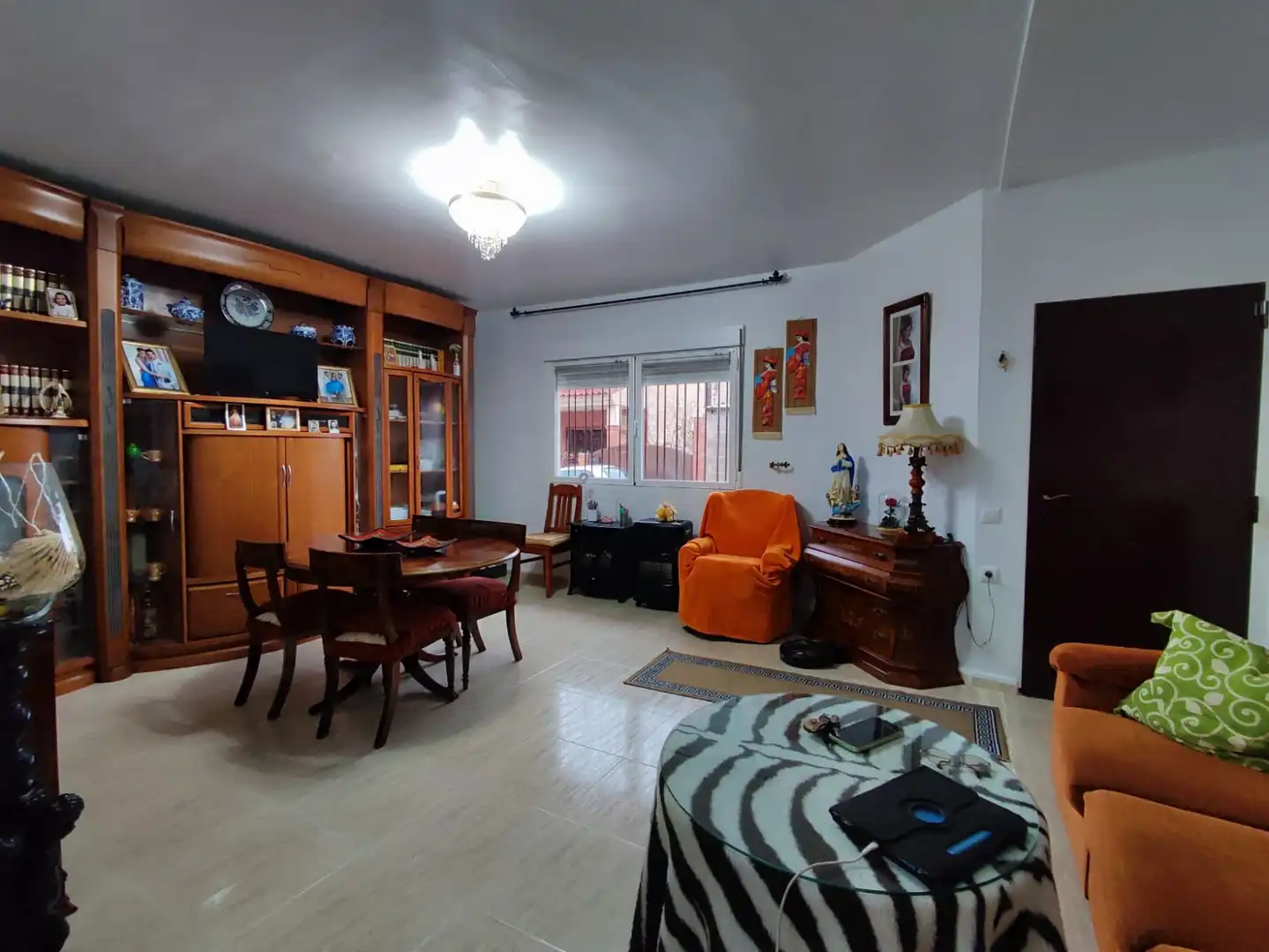 Sala d'estar de Casa o xalet en venda en Arenas de San Juan 