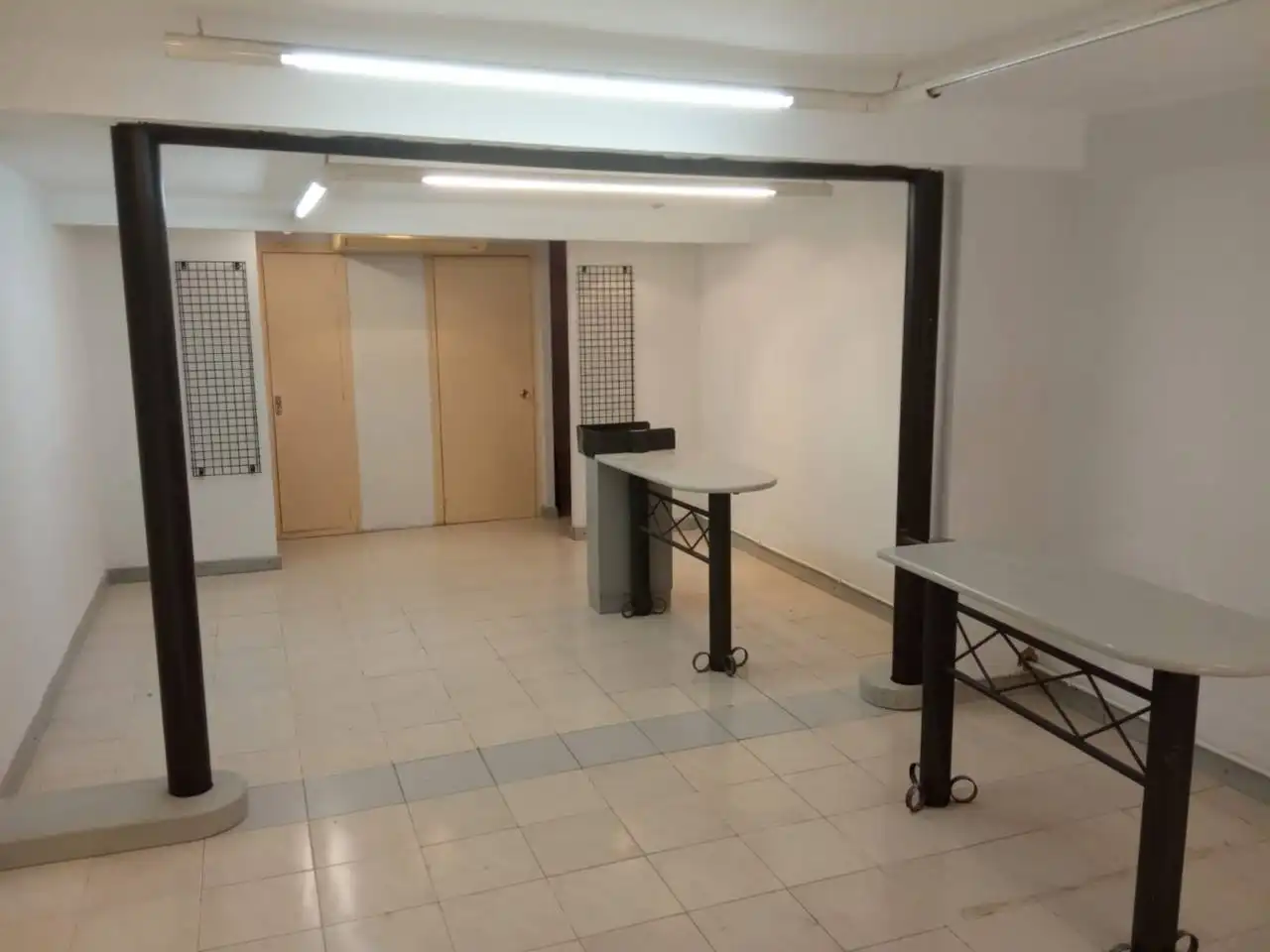 Business premises to rent in Calle LERIDA, imagen 4