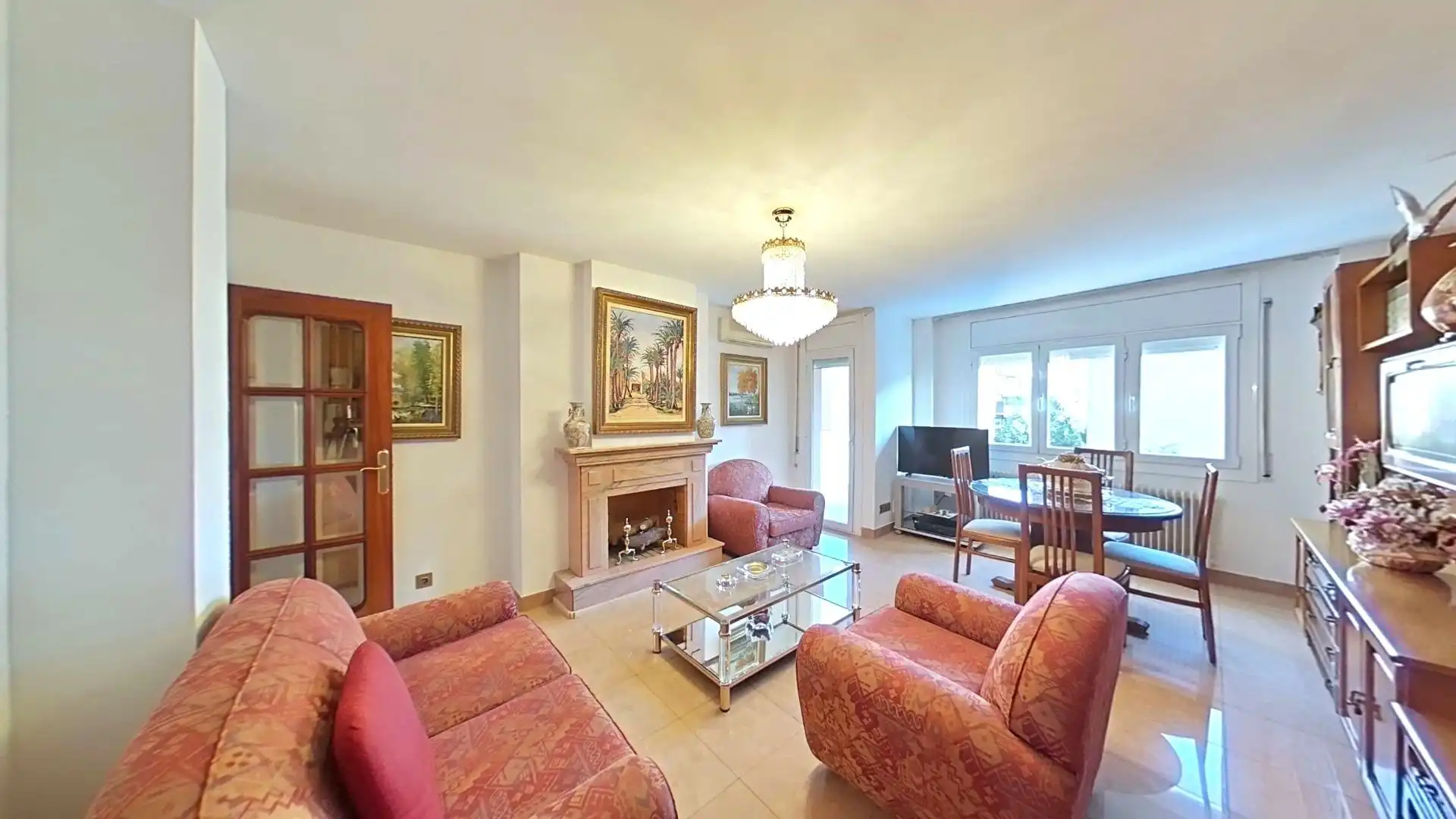 Flat with terrace for sale in Instituts
