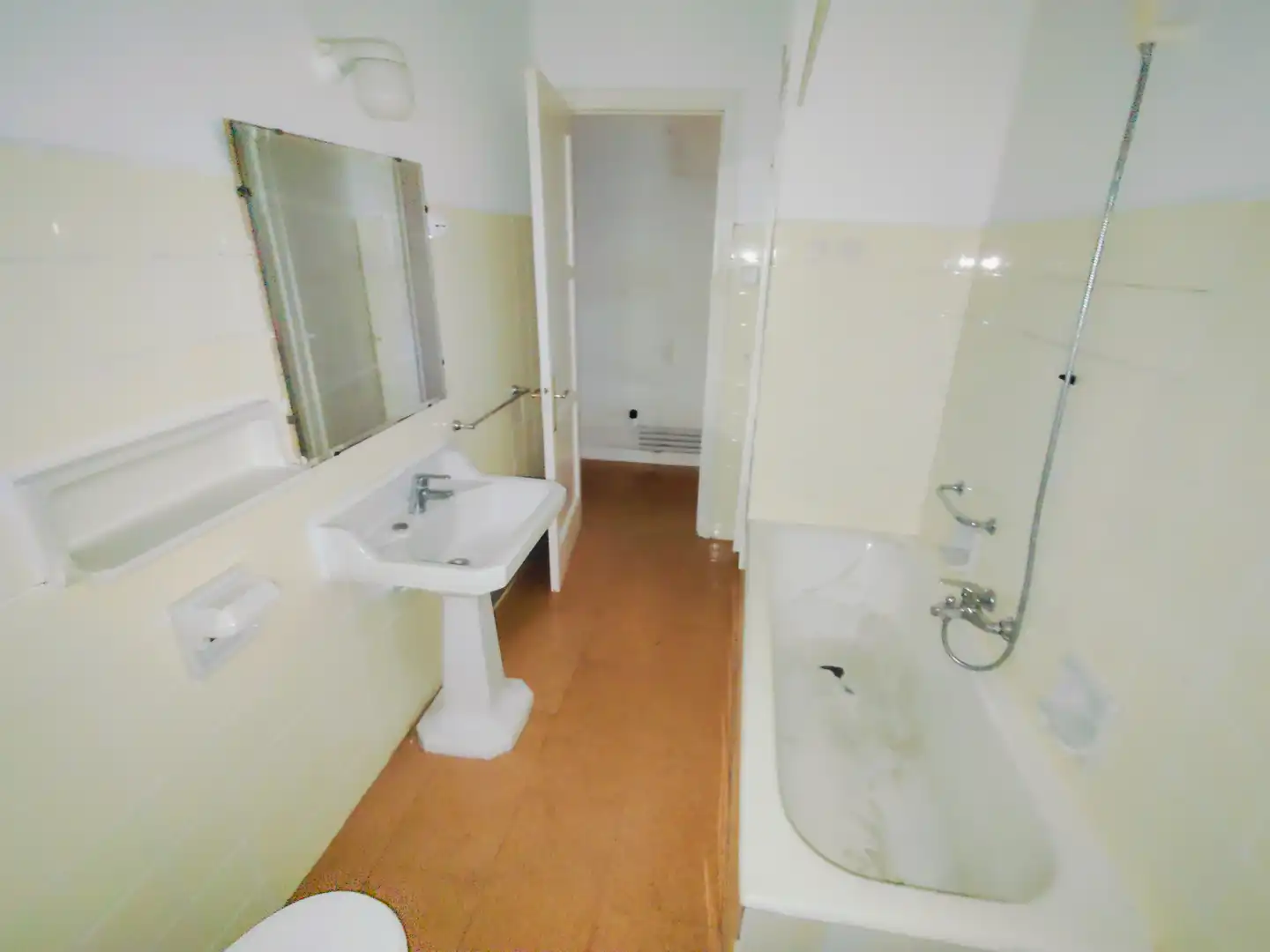 Bany de Pis en venda en Santander amb Parquet i Terrassa
